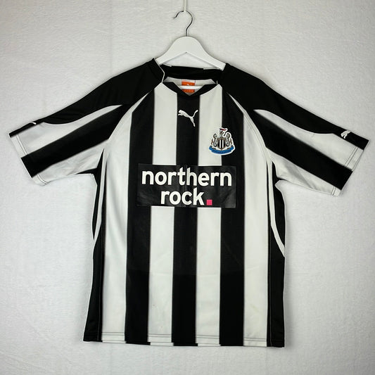 Newcastle United 2010/2011 Home Shirt - Medium
