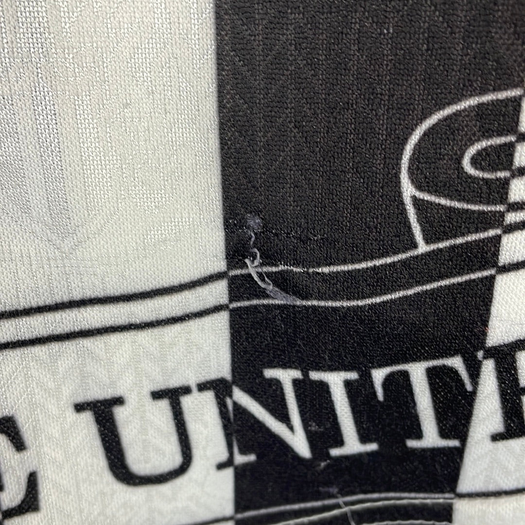 Newcastle United 1997/1998 Home Shirt - Youth - Very Good Condition - Vintage NUFC Shirt