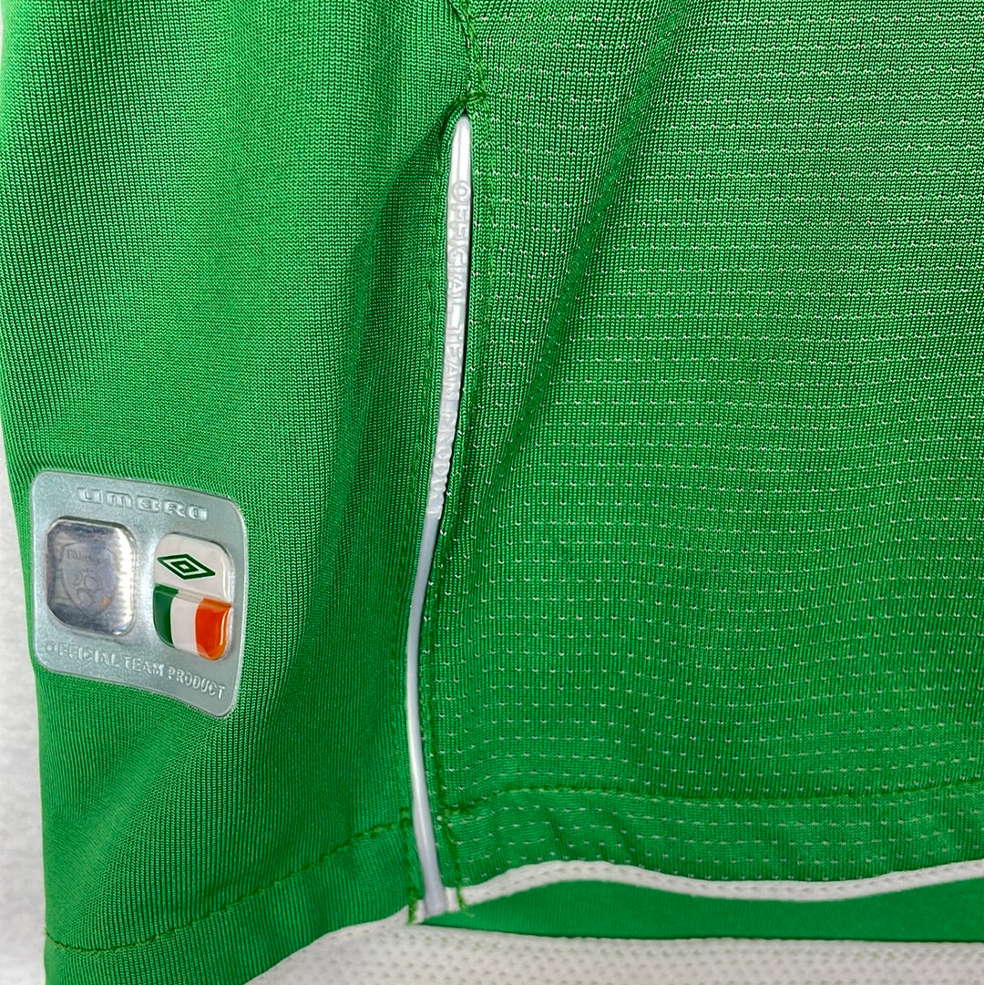 Ireland 2004 Home Shirt - Large Adult - Vintage Umbro Shirt