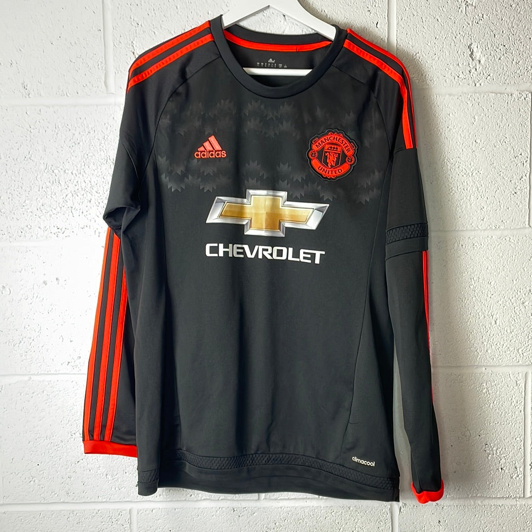 Man utd 3rd kit long clearance sleeve