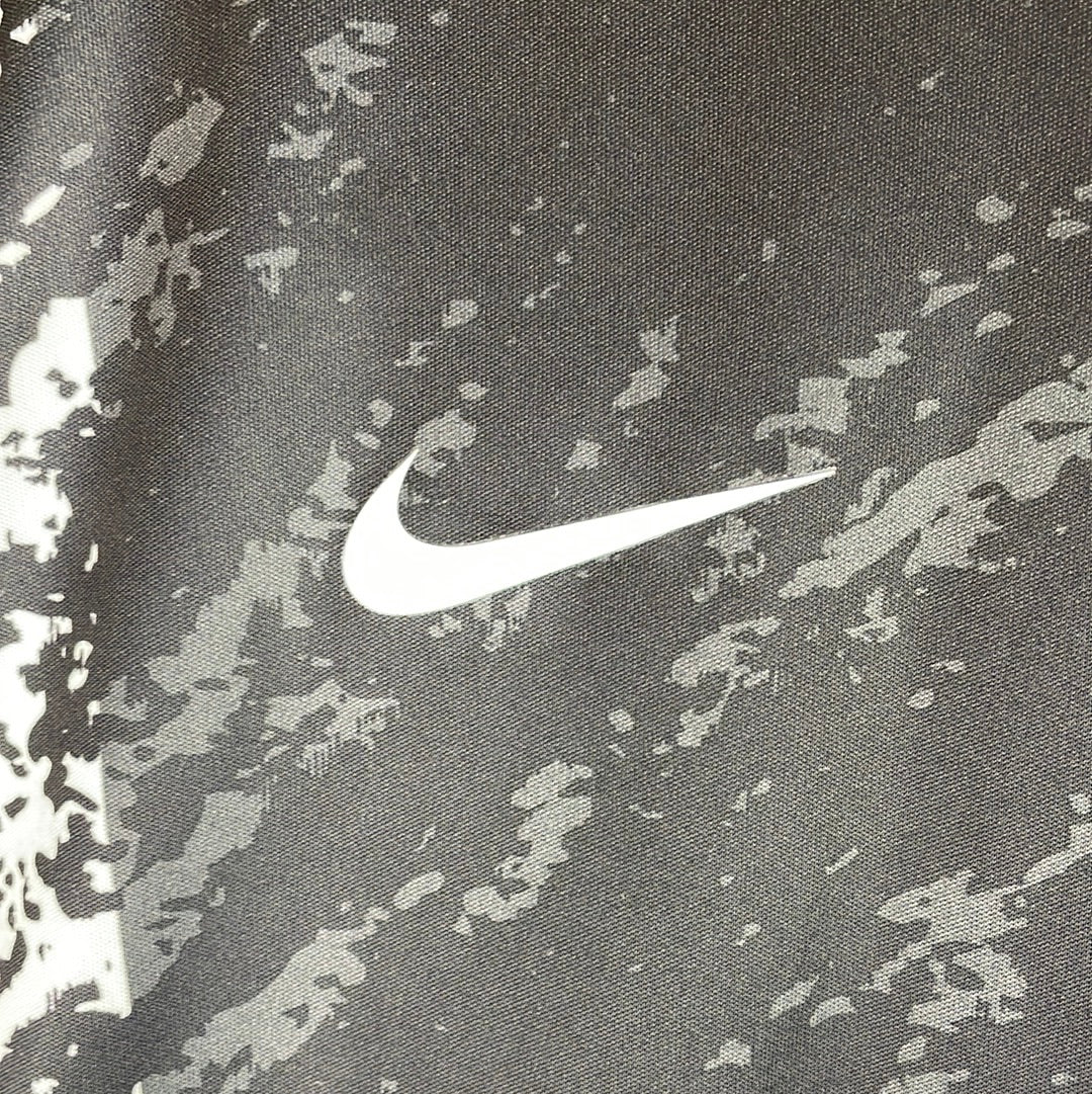 Manchester United 2003/2004 Training Shirt - Small- Mint Condition - Nike T90
