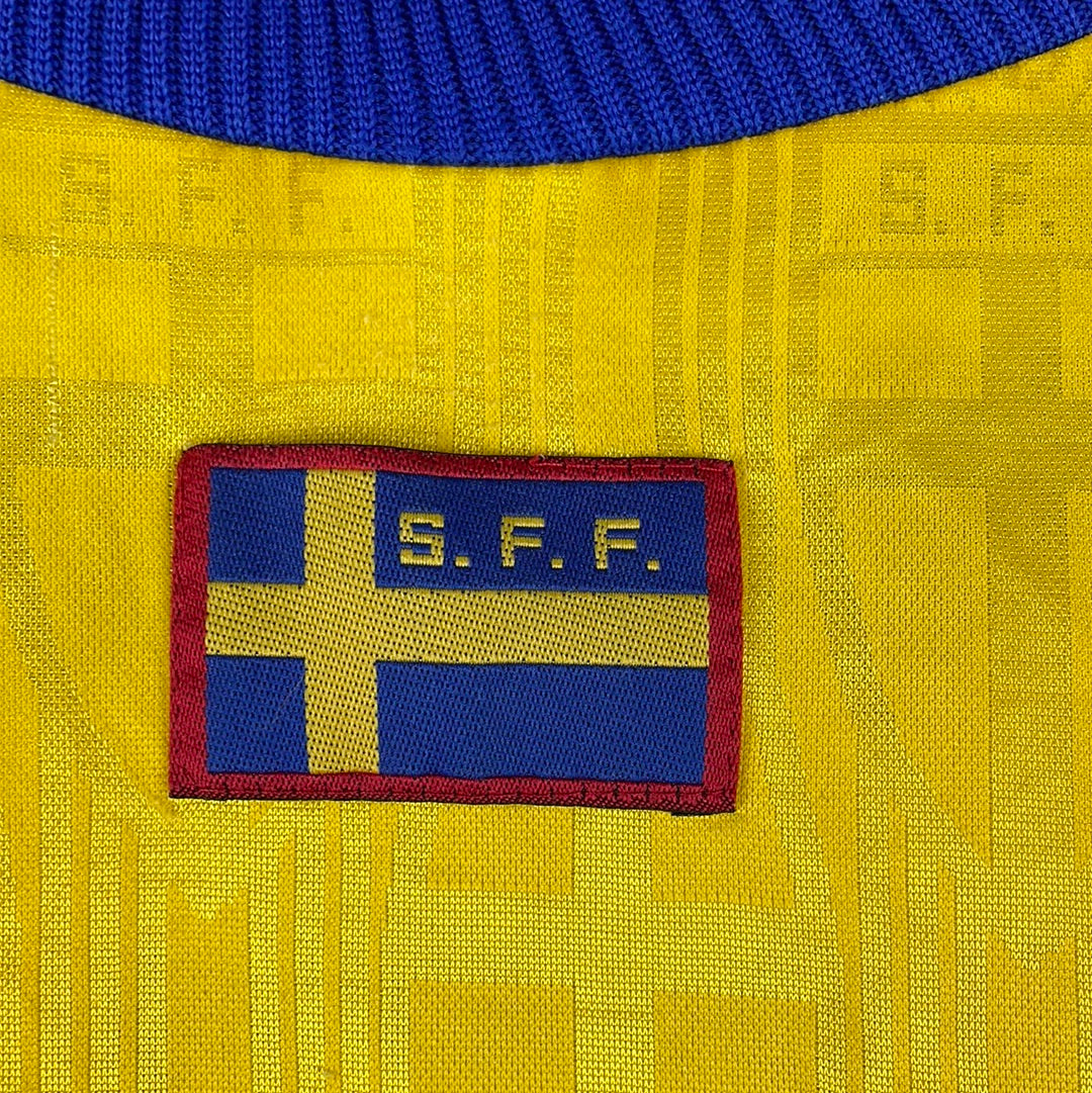 Sweden 1996/1997 Home Shirt - Large - Very Good Condition - Vintage Shirt