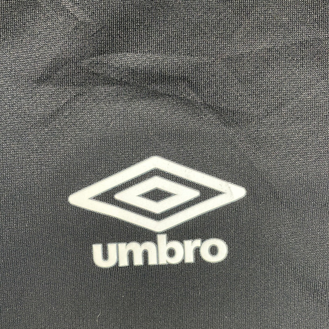Everton Training Shirt - Umbro With M Print - XL Adult