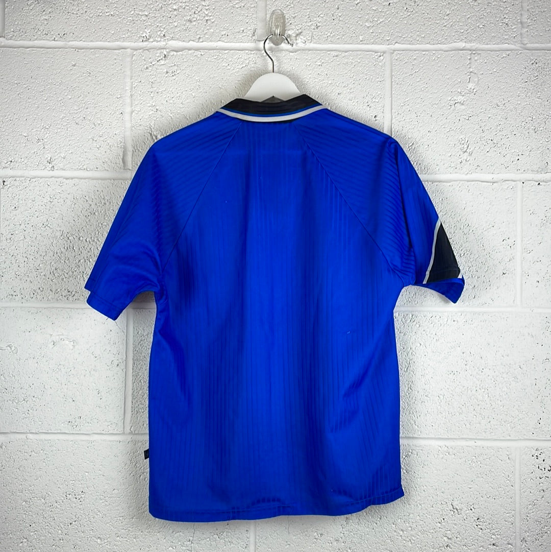 Manchester United 1996 Third Shirt - XL Youth/ Small Adult - Good Condition