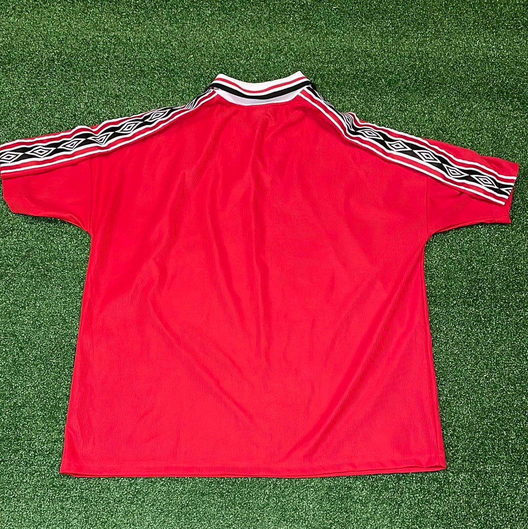 Umbro Template Football Shirt - Manchester United 1998/1999 Home Template - Large - 9.5 Condition