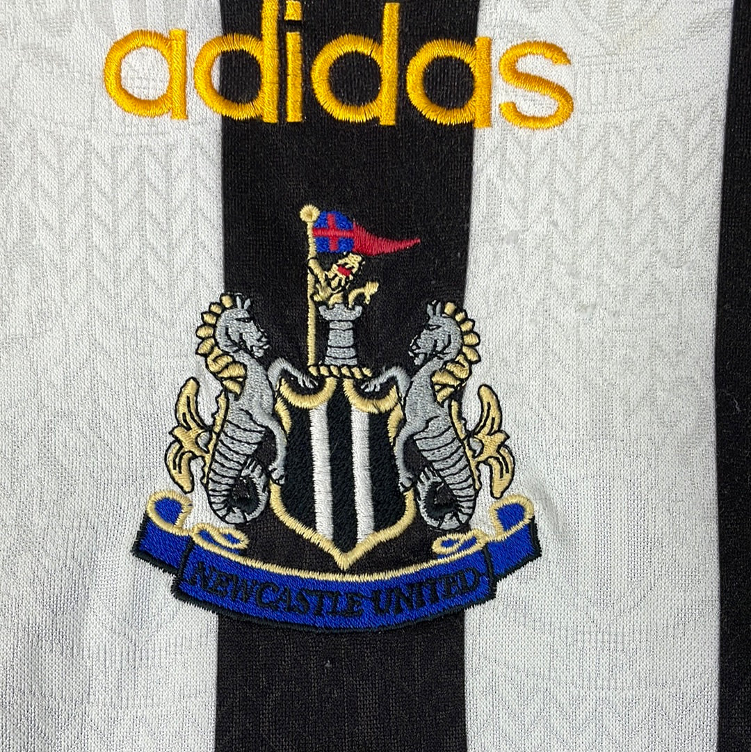Newcastle United 1997/1998 Home Shirt - Youth - Very Good Condition - Vintage NUFC Shirt