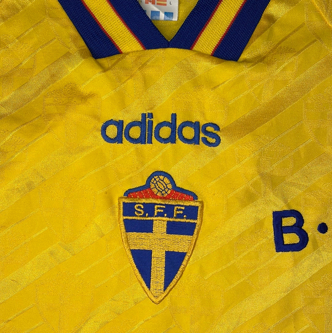 Sweden 1994-1995 Home Shirt - Large Adult - 7.5/10 Condition