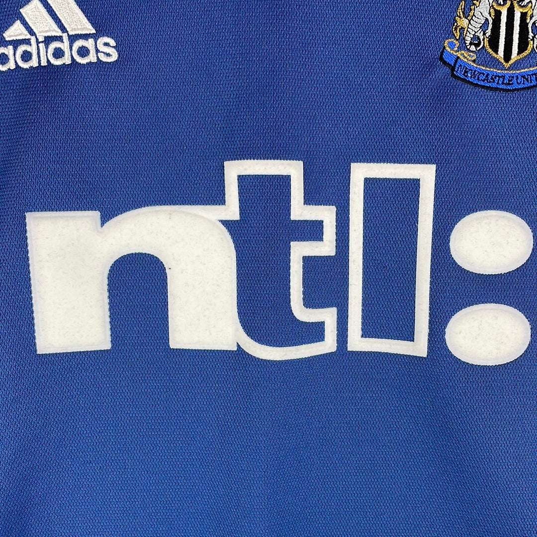Newcastle United 2001/2002 Away Shirt - Medium Adult - Long Sleeve - Excellent Condition