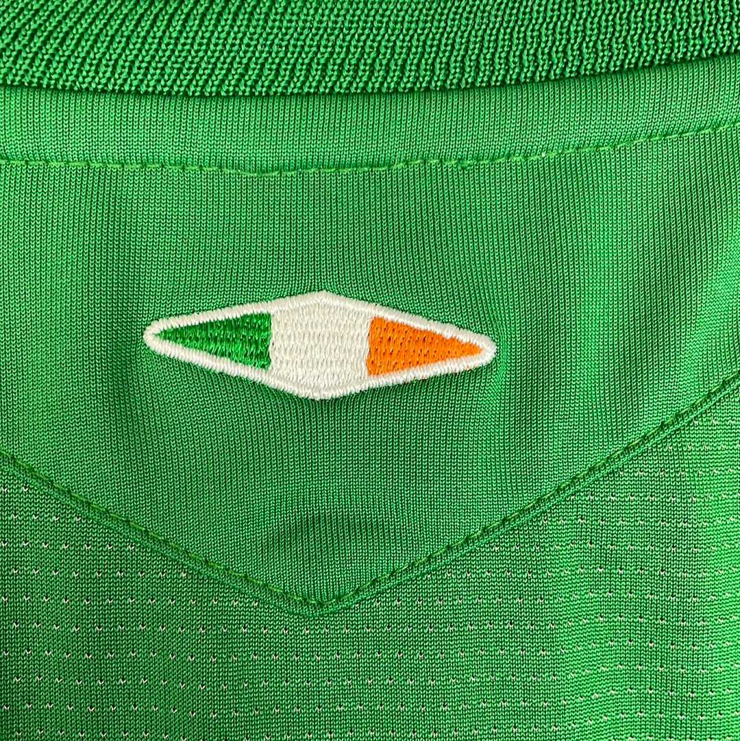 Ireland 2004 Home Shirt - Large Adult - Vintage Umbro Shirt