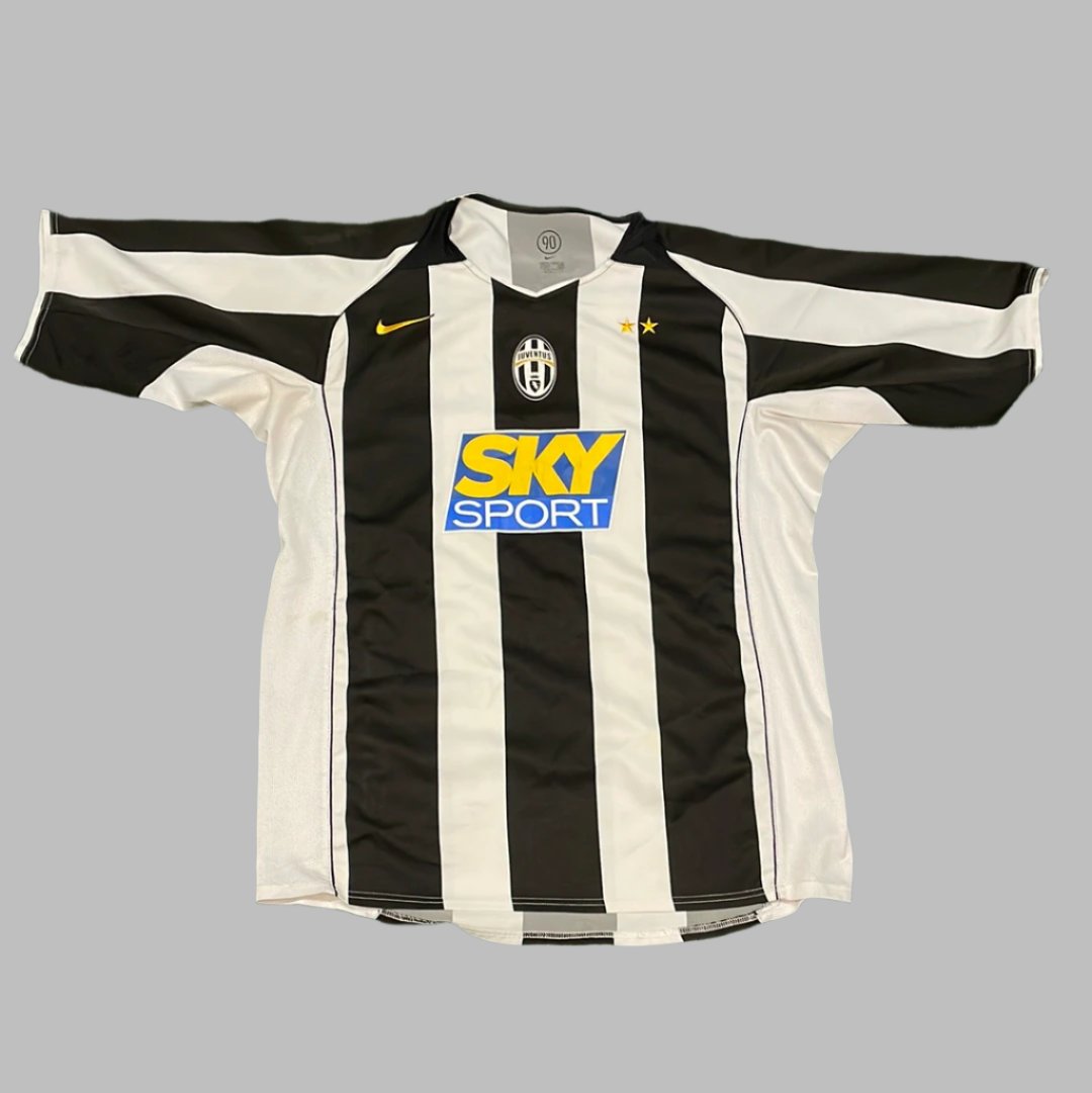 Juventus 2004 Home Shirt front
