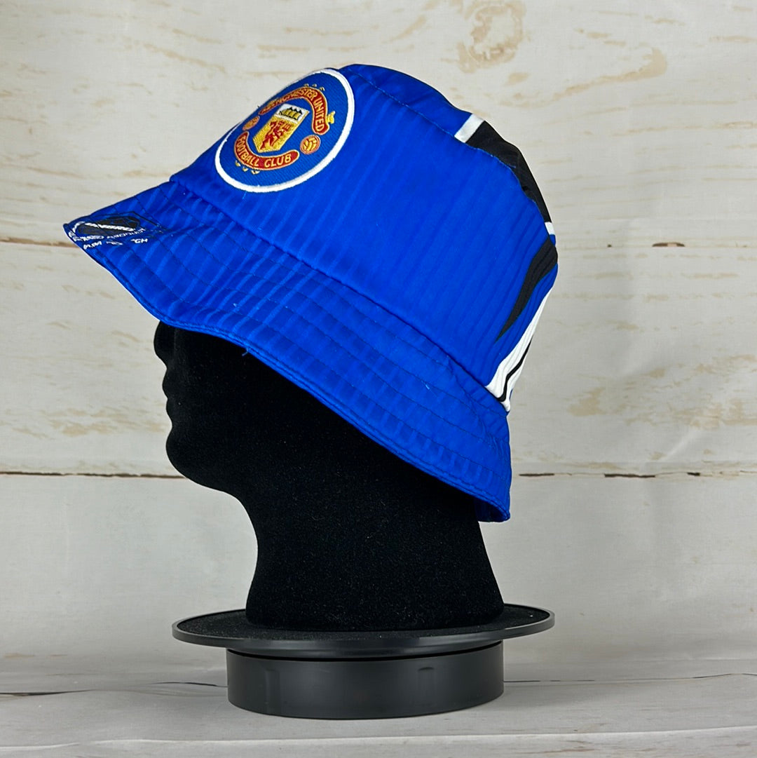 Manchester United 1996/1997 Upcycled Third Shirt Bucket Hat