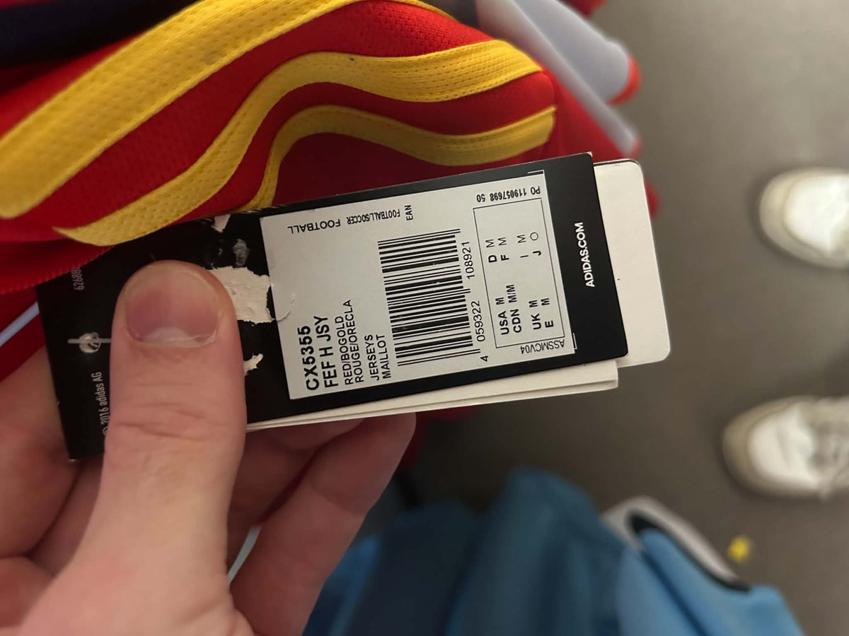 Spain 2018-2019 Home Football Shirt (BNWT) M