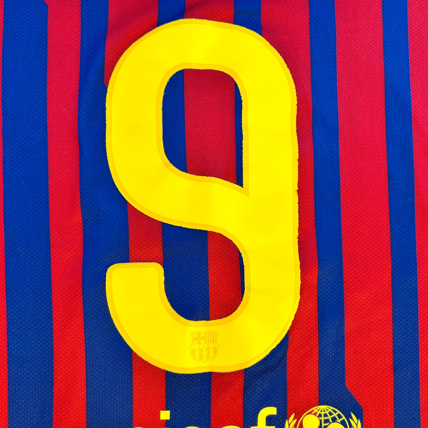 Barcelona 2011-2012 Home Shirt - Small