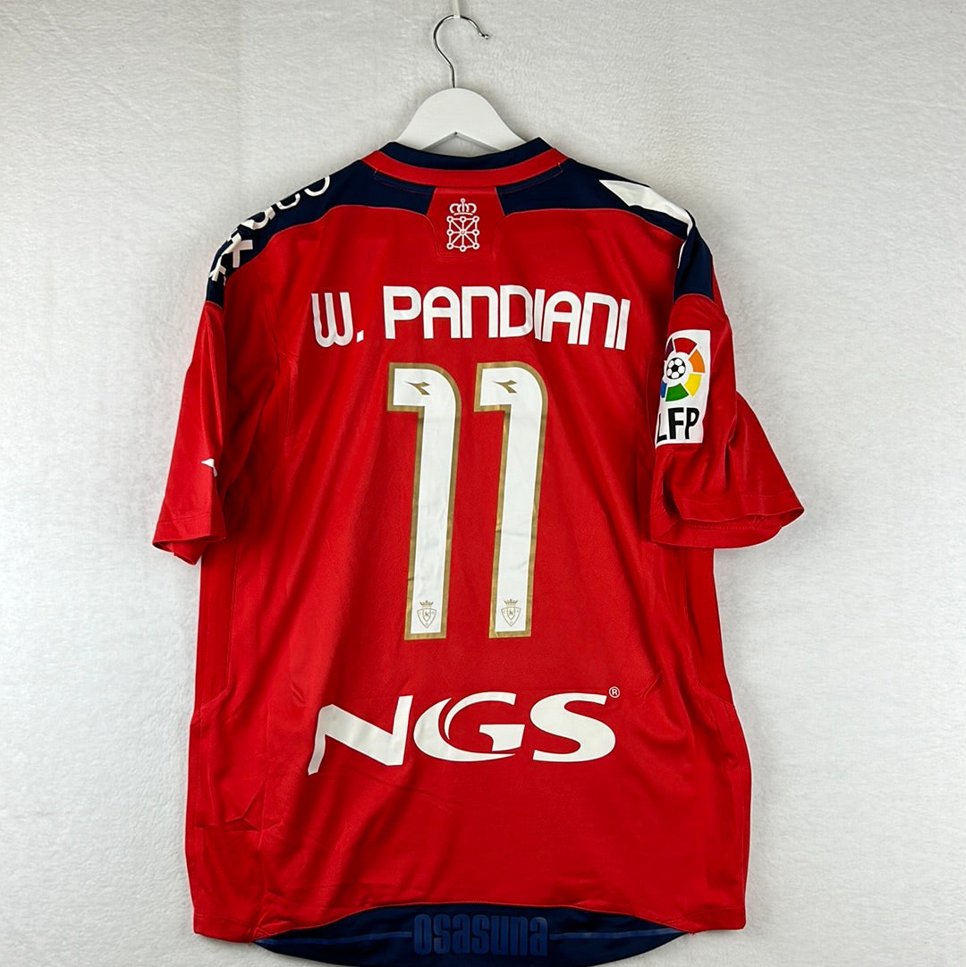 Osasuna 2009-2010 Player Issue Home Shirt - Medium - Pandiani 11