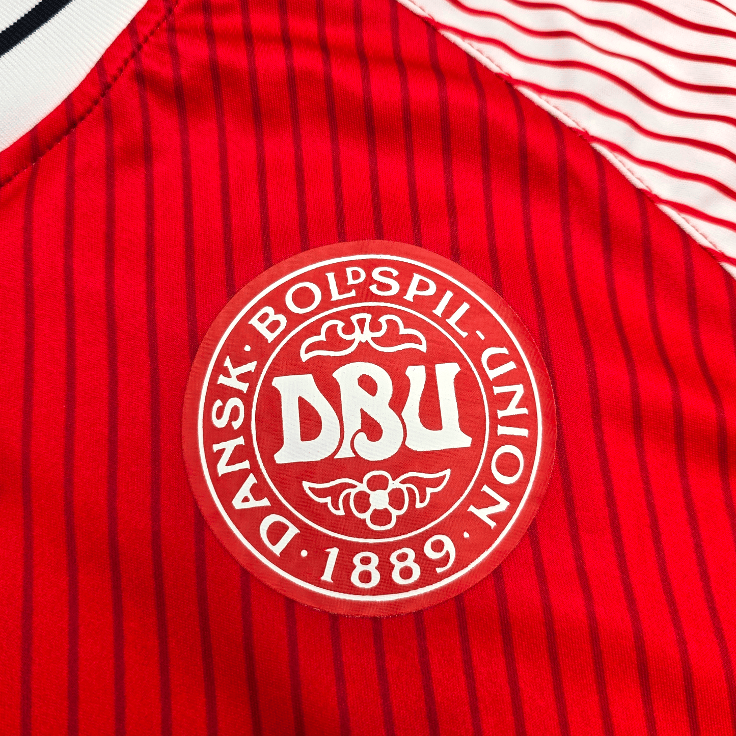 1986/87 Denmark Home Football Shirt (XL) Hummel #10 (Elkjaer) Re-Issue