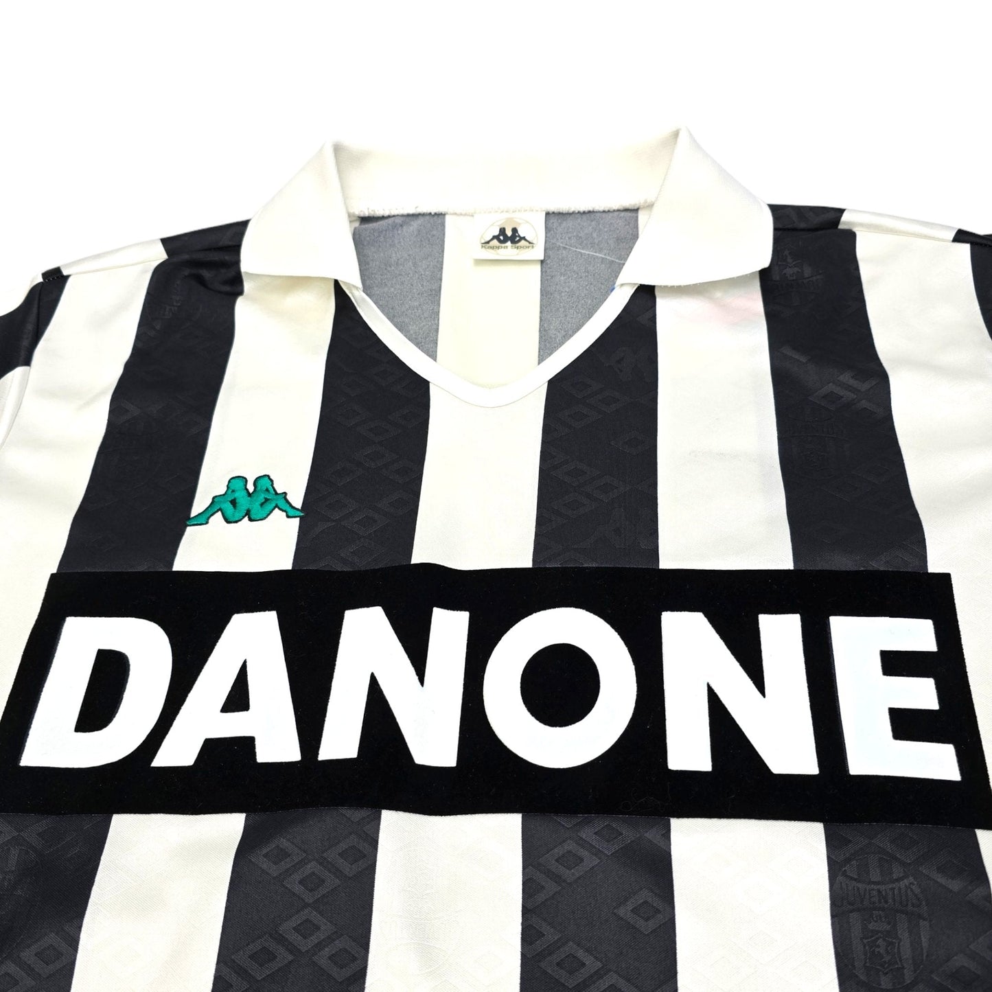 1992/94 Juventus Home Football Shirt (M) Kappa #16