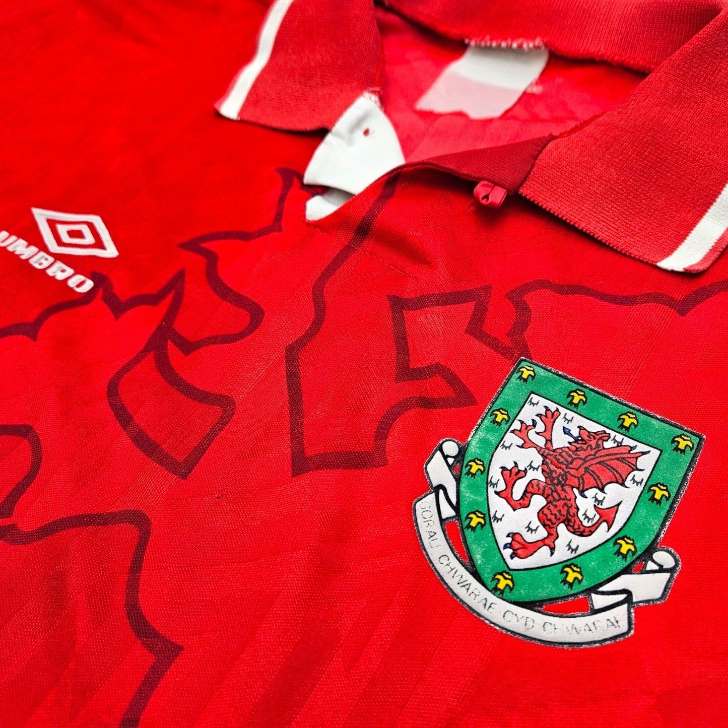 1992/94 Wales Home Football Shirt (M) Umbro
