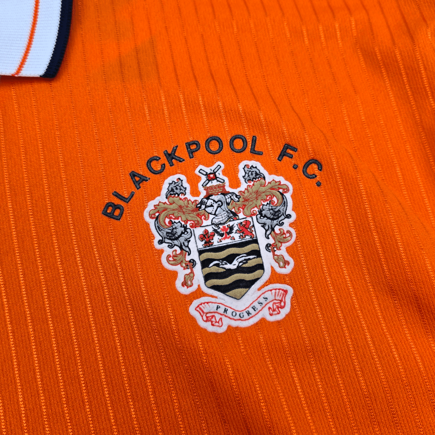 1993/94 Blackpool Home Football Shirt (S) Pelada