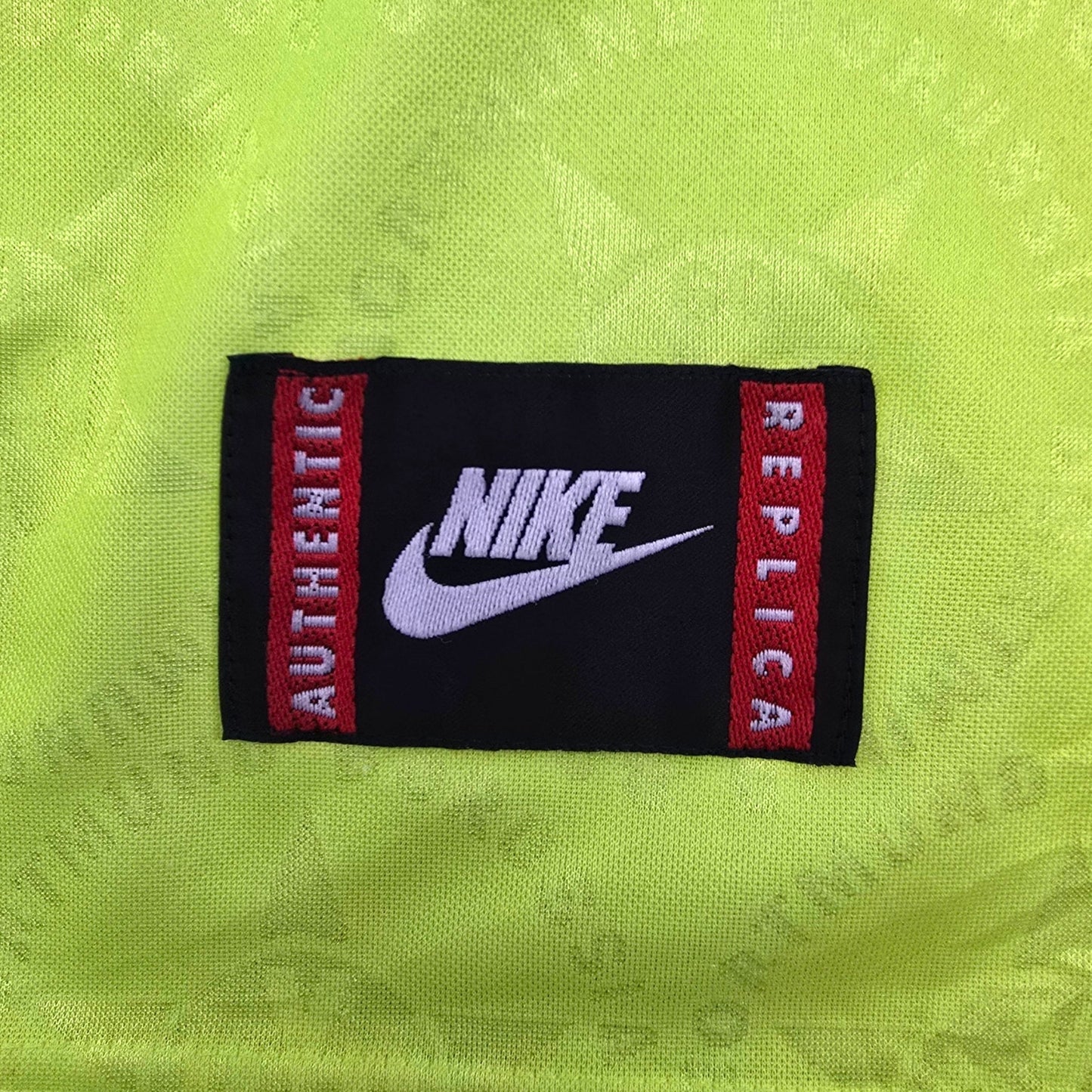1994/95 Dortmund Home Football Shirt (S) Nike