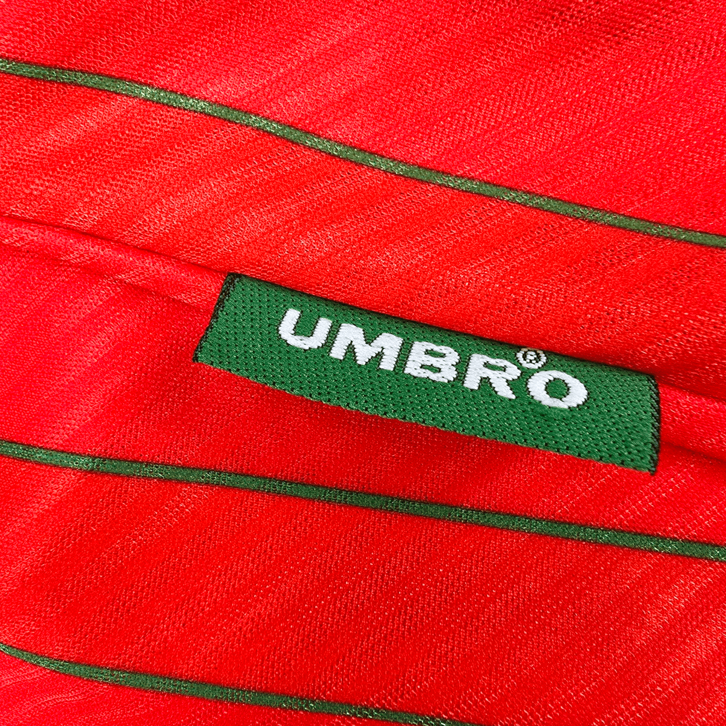 1994/96 Wales Home Football Shirt (M) Umbro