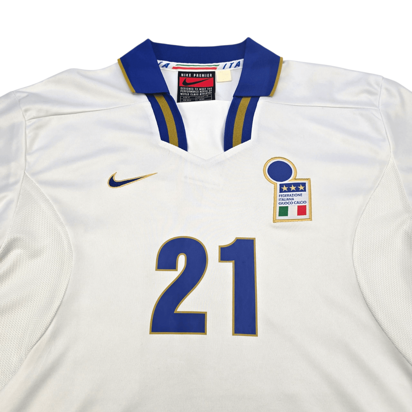 1996/97 Italy Away Football Shirt (M) Nike #21 Zola