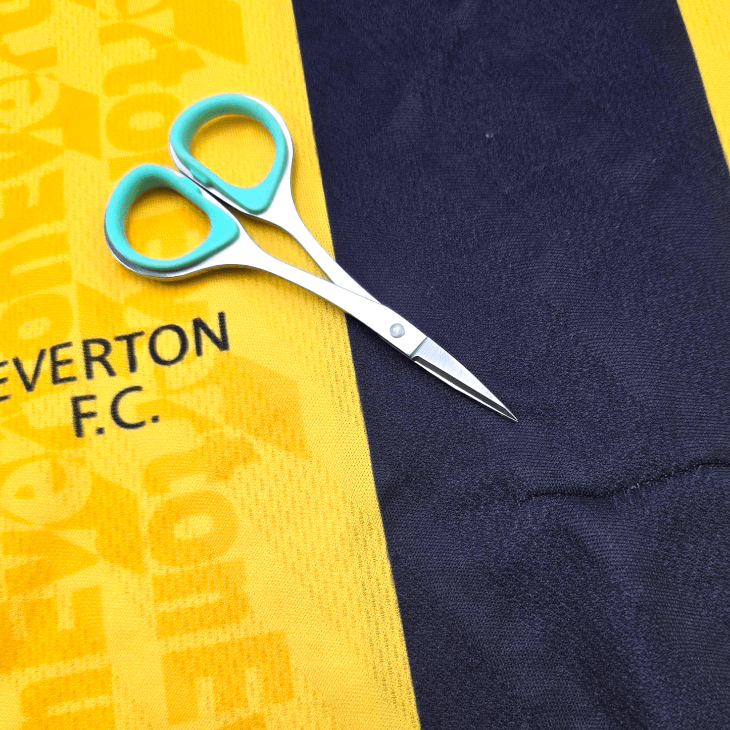 1996/98 Everton Away Football Shirt (M) Umbro #10 Speed