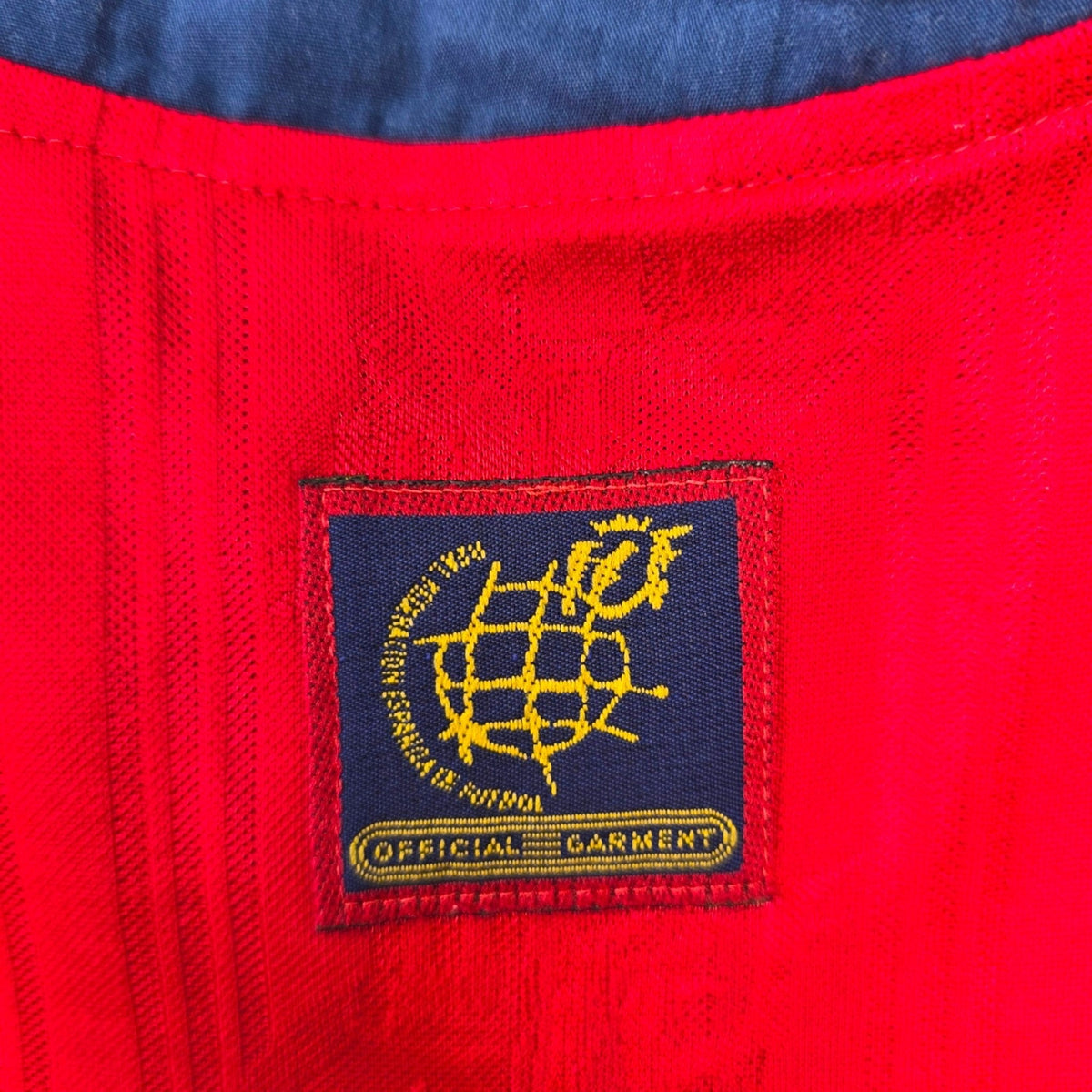 1996/98 Spain Home Football Shirt (L) Adidas #21 Luis Enrique