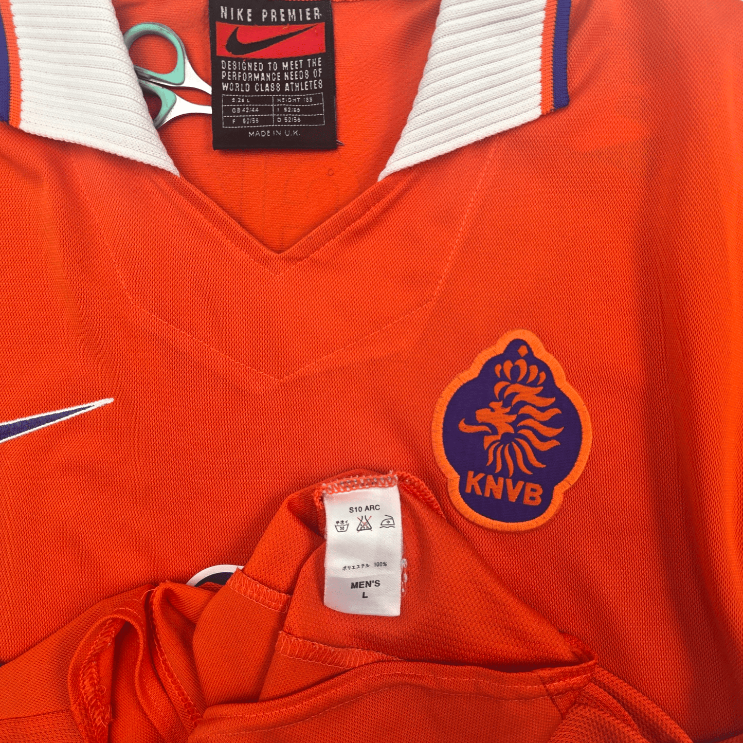 1997/98 Holland Home Football Shirt (L) Nike #8 Bergkamp