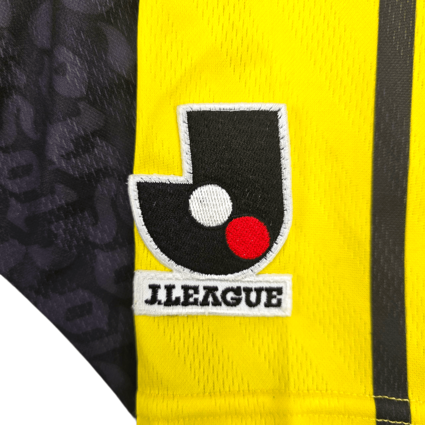 1997/98 Kashiwa Reysol Home Football Shirt (L) Umbro #11