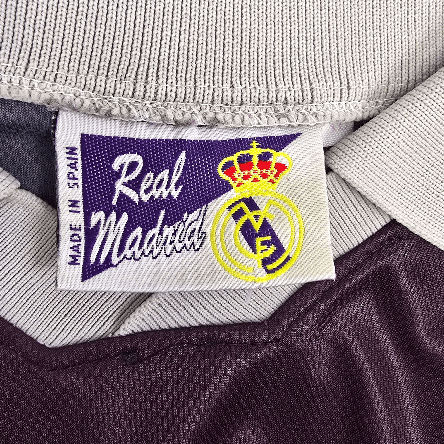 1997/98 Real Madrid Third Football Shirt (XL) Taquy #8 Mijatovic