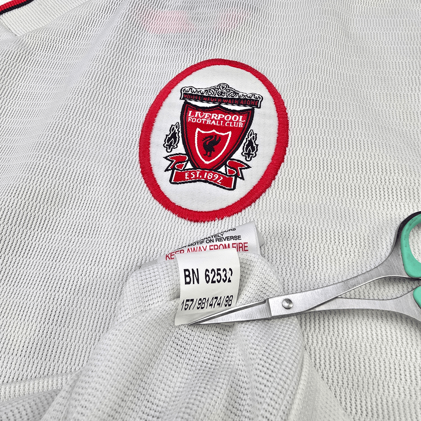 1998/99 Liverpool Away Football Shirt (XL) Reebok #11 Redknapp