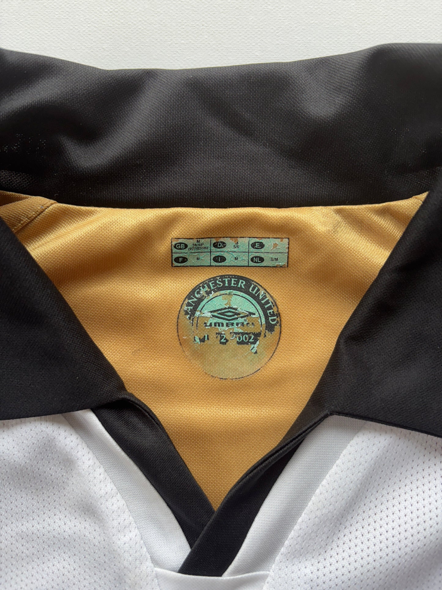 Manchester United Centenary Reversible Away Shirt LS 2001/02 (M) Beckham 7