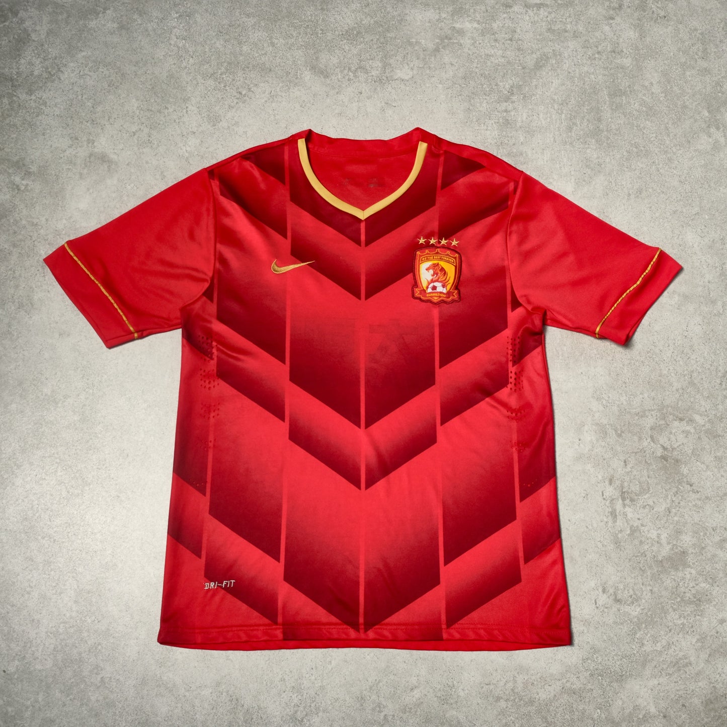 2015/16 Guangzhou Evergrande (China) Home Shirt Nike (M)