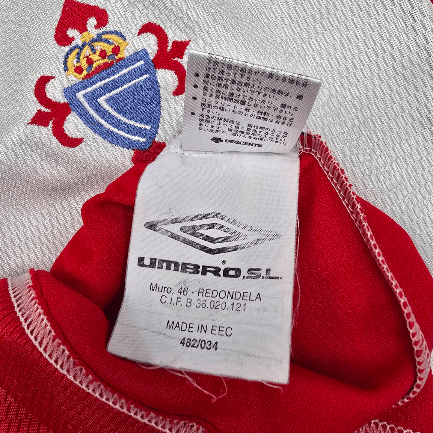2001/02 Celta Vigo Away Football Shirt (M) Umbro #10 Mostovoi