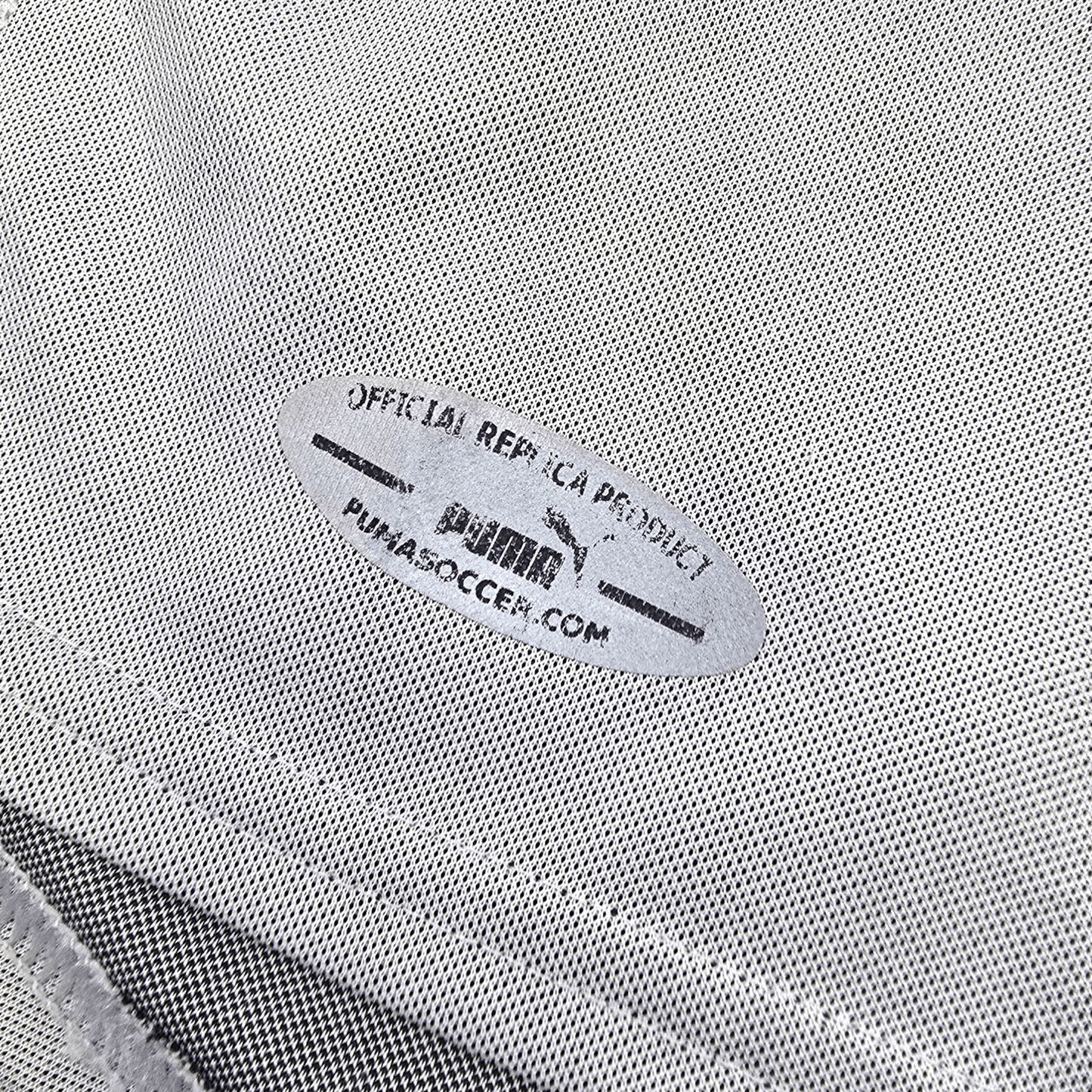 2001/02 Everton Away Football Shirt (L) Puma #10 Ferguson