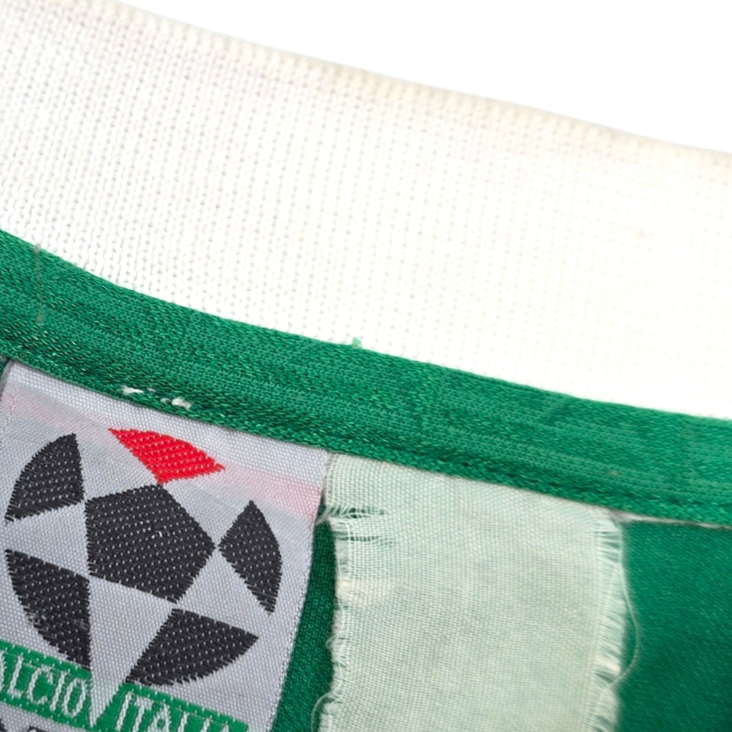 2001/02 Maccabi Haifa Home Football Shirt (L) Lotto