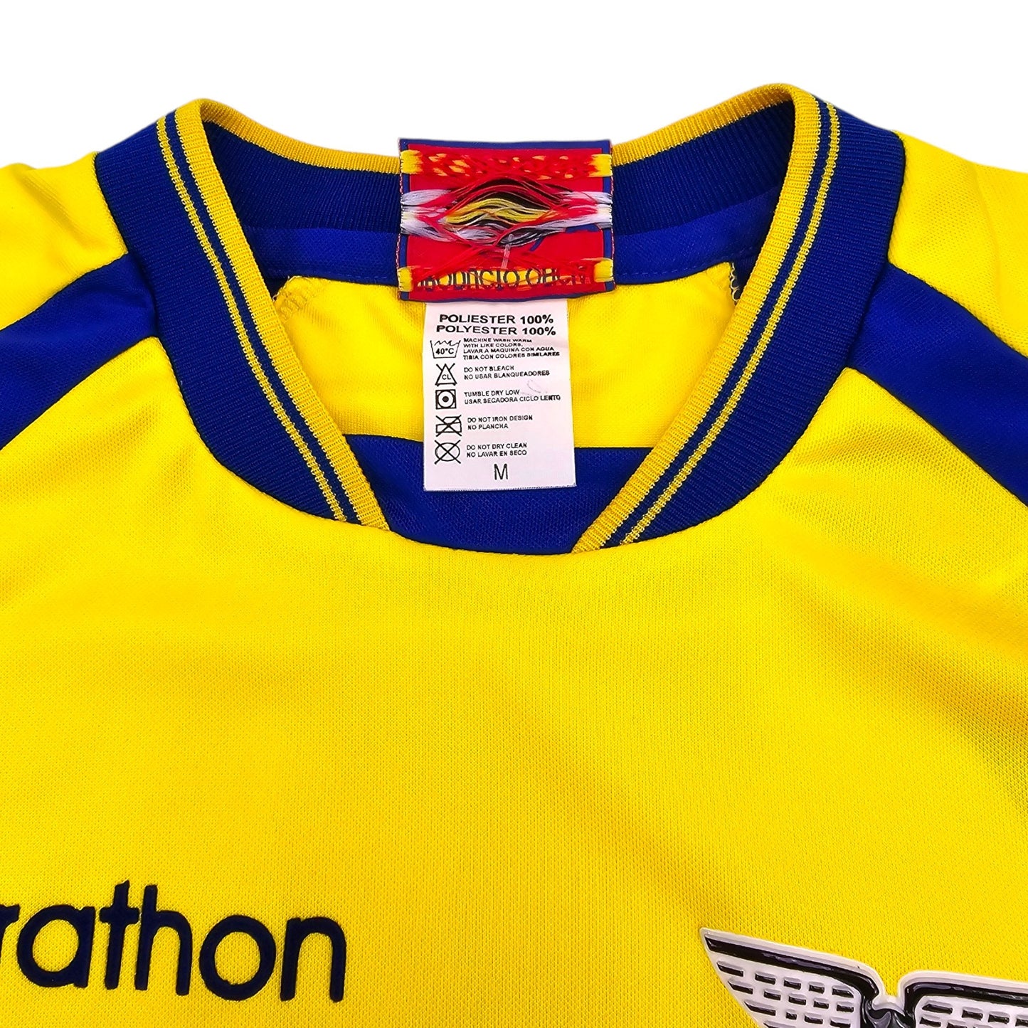 2002/03 Ecuador Home Football Shirt (M) Marathon #11 Delgado