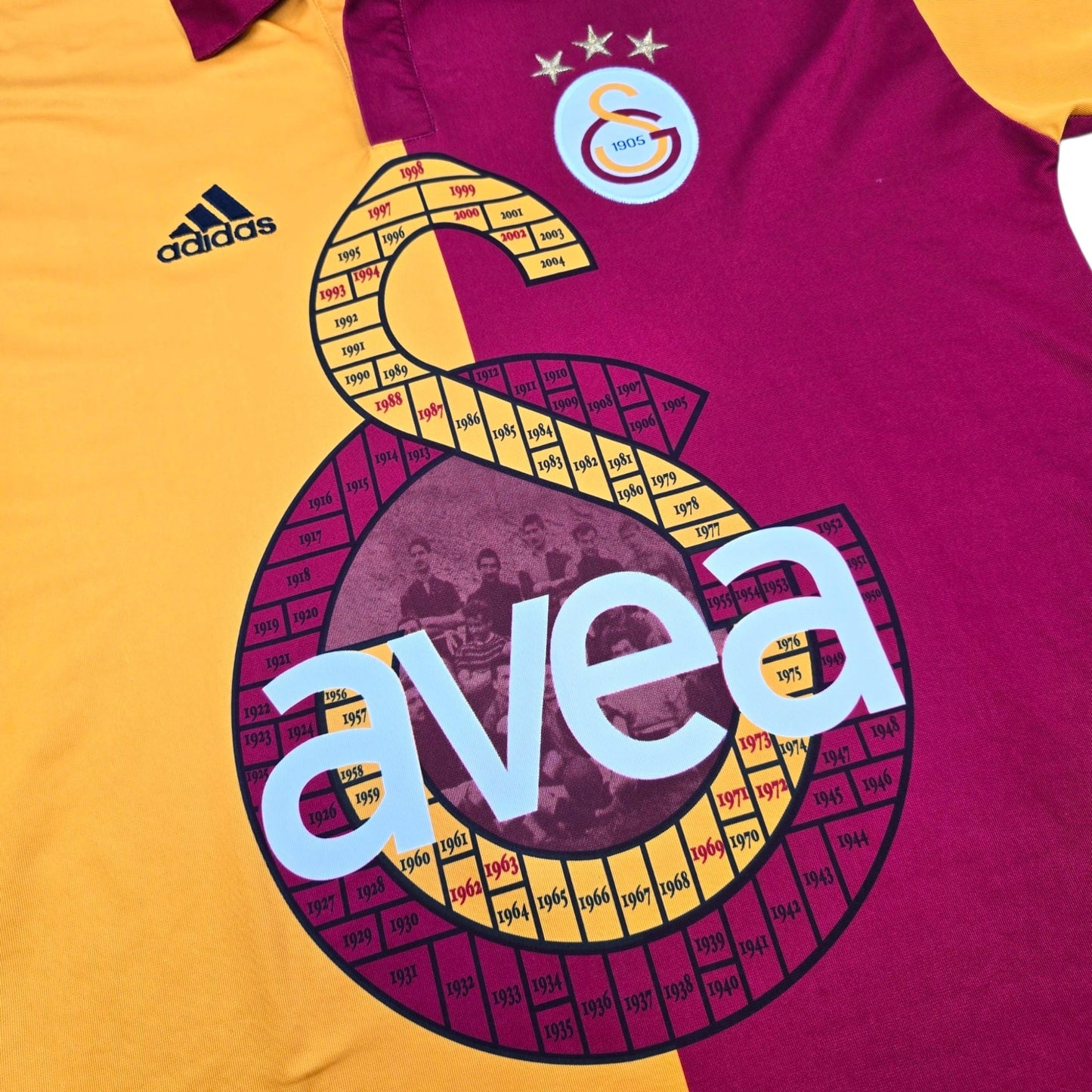 2005/06 Galatasaray Home Football Shirt (M) Nike