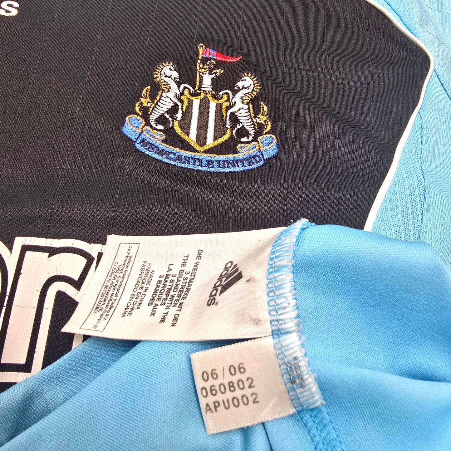 2006/07 Newcastle United Third Football Shirt (L) Adidas #17 Parker