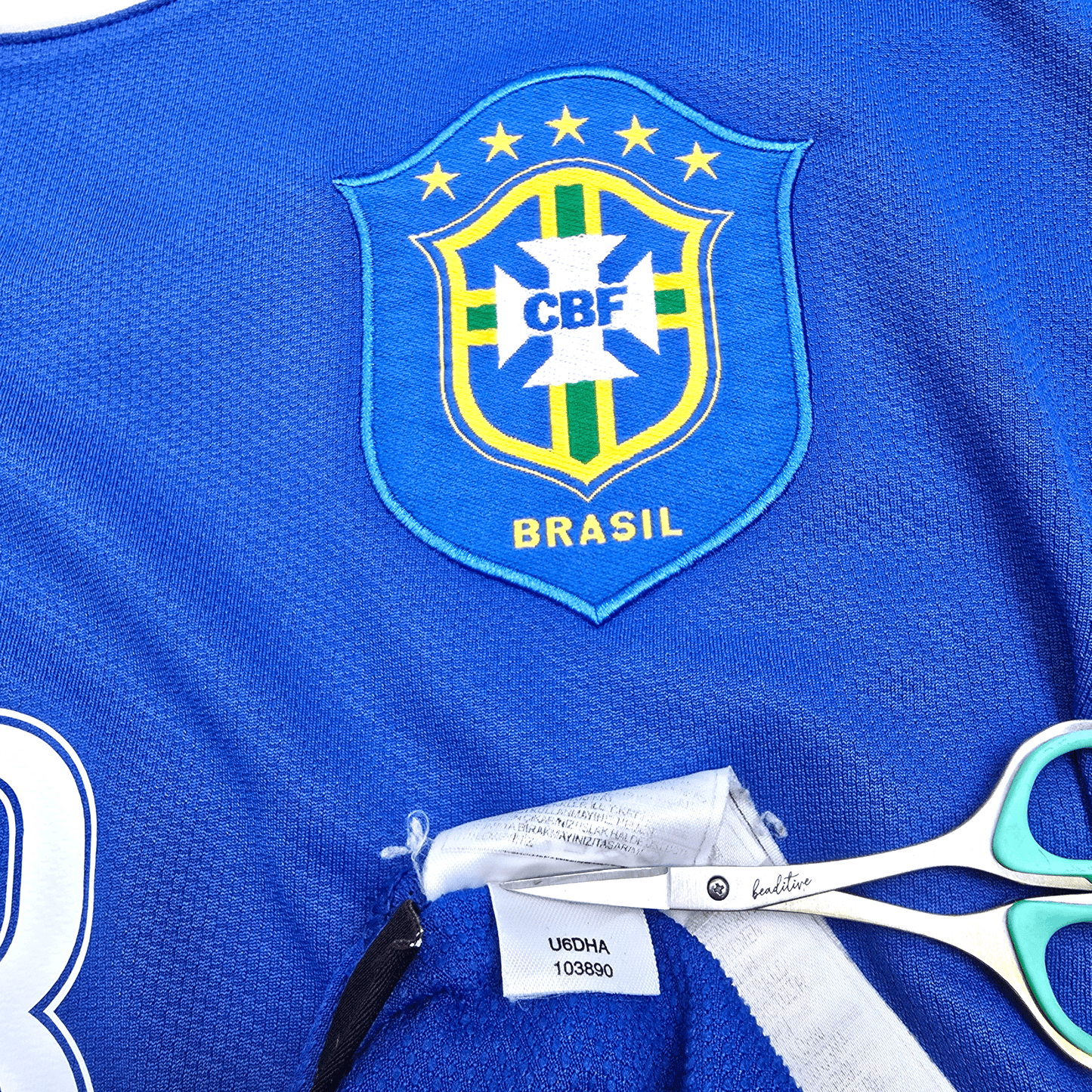 2006/08 Brazil Away Football Shirt (L) Nike #8 Kaka