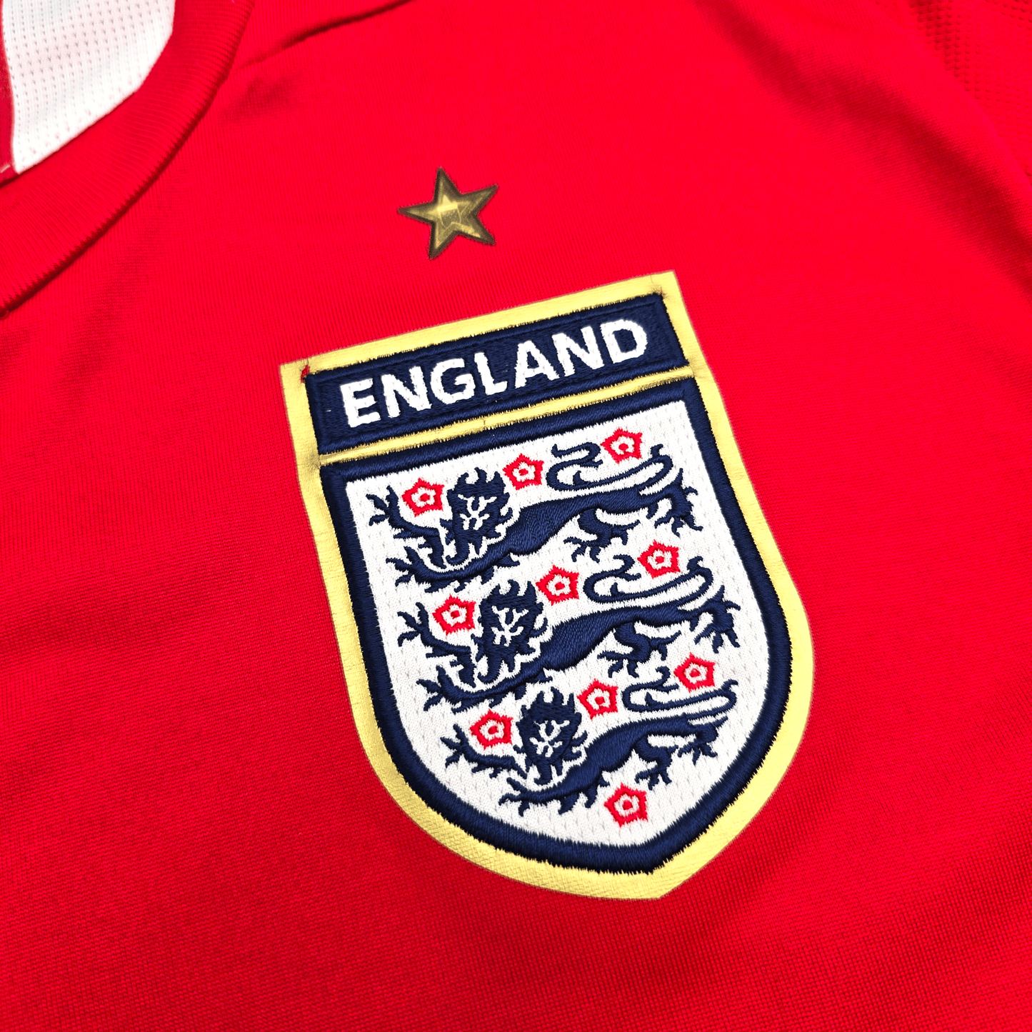 2006/08 England Away Football Shirt (L) Umbro #7 Beckham