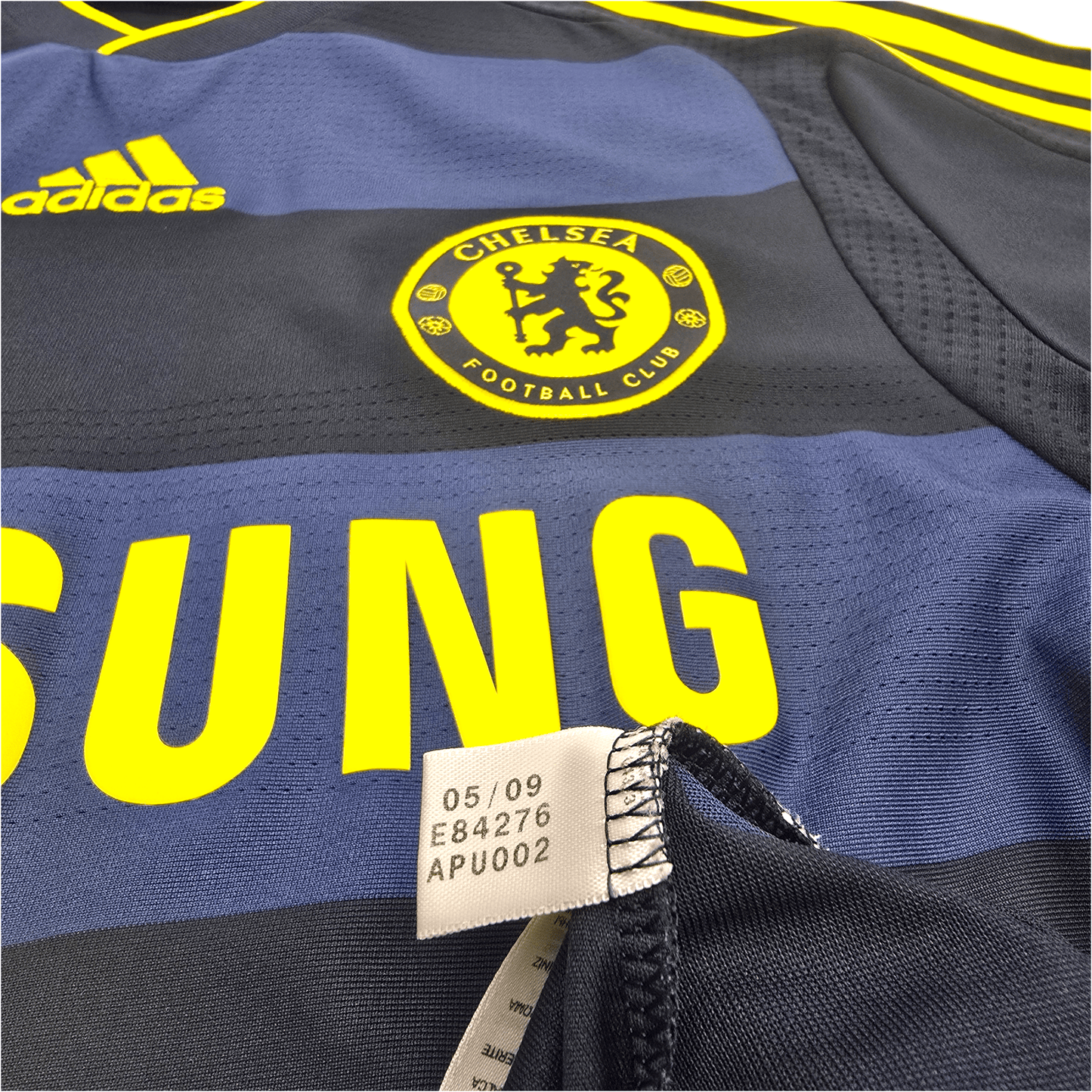 2009/10 Chelsea Away Football Shirt (M) Adidas #39 Anelka (Player Version)