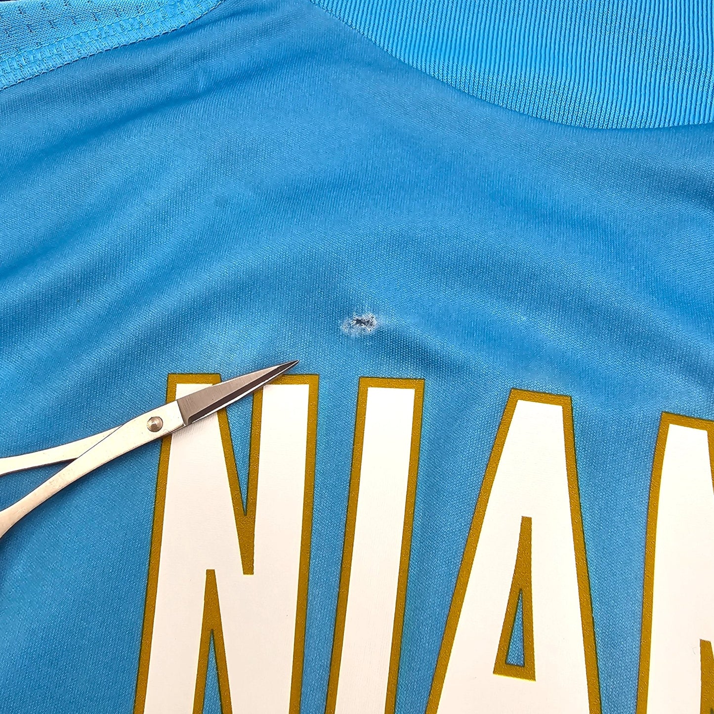 2009/10 Olympique Marseille Away Football Shirt (L) Adidas #11 Niang