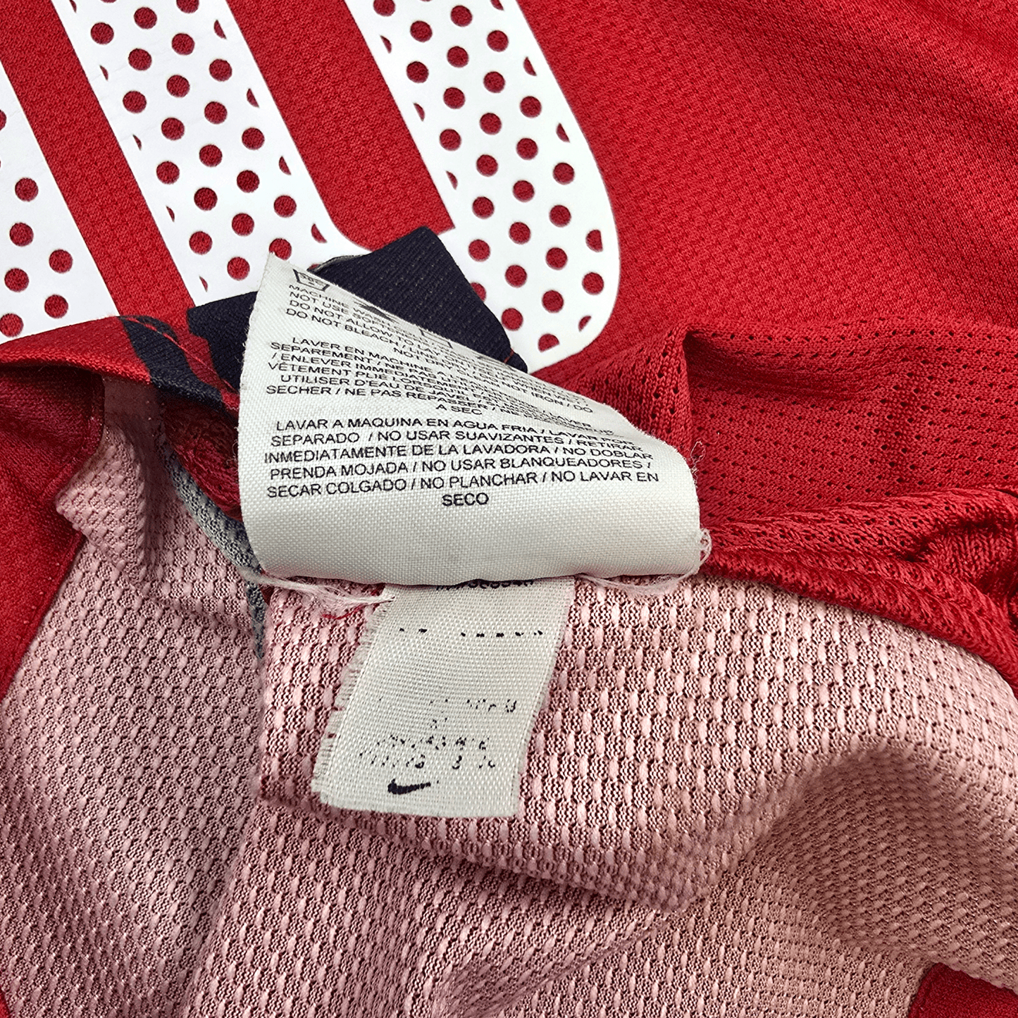 2010/12 USA Away Football Shirt (M) Nike #10 Donovan