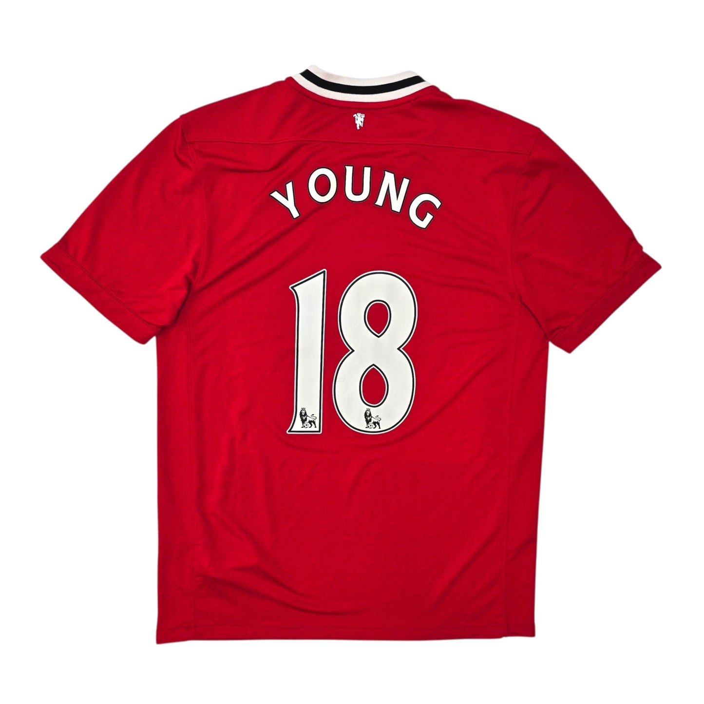 2011/12 Manchester United Home Football Shirt (L) Nike #18 Young