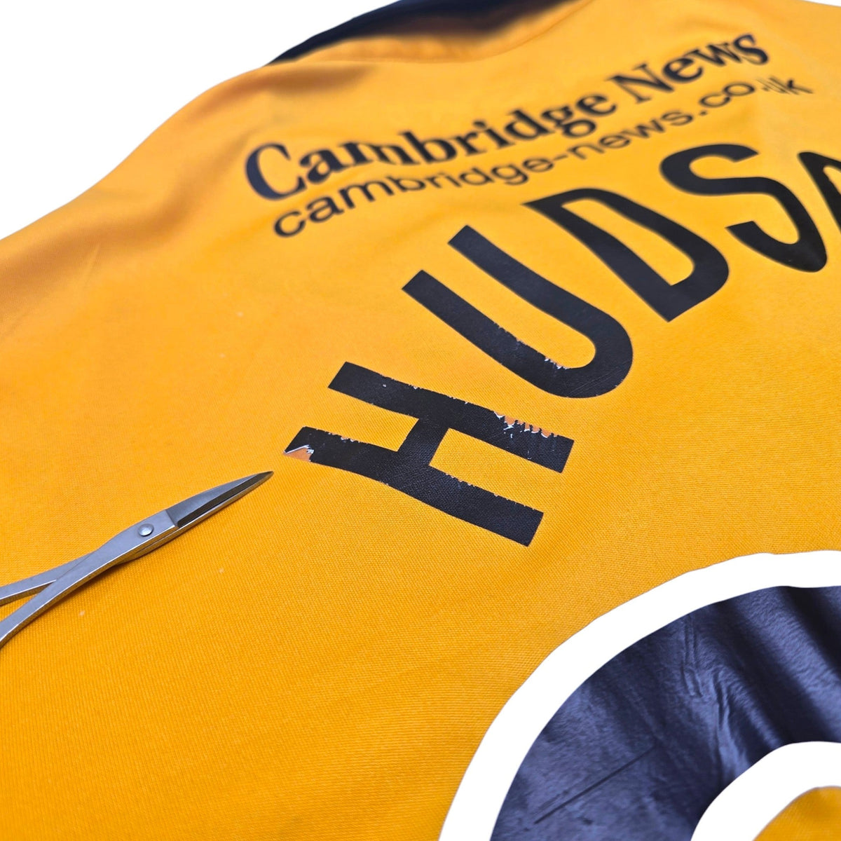 2012/13 Cambridge United Home Football Shirt (XL) Burrda Sport #25 Hudson (Matchworn) Squad Signed