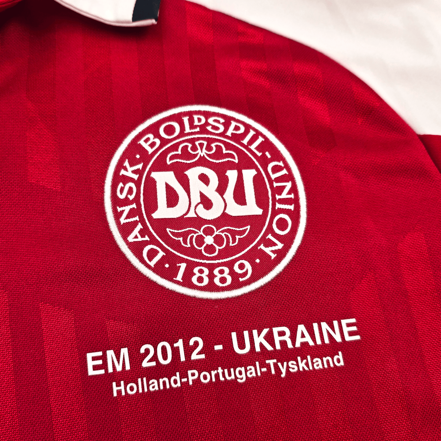 2012/13 Denmark Home Football Shirt (L) Adidas (Euro 2012)