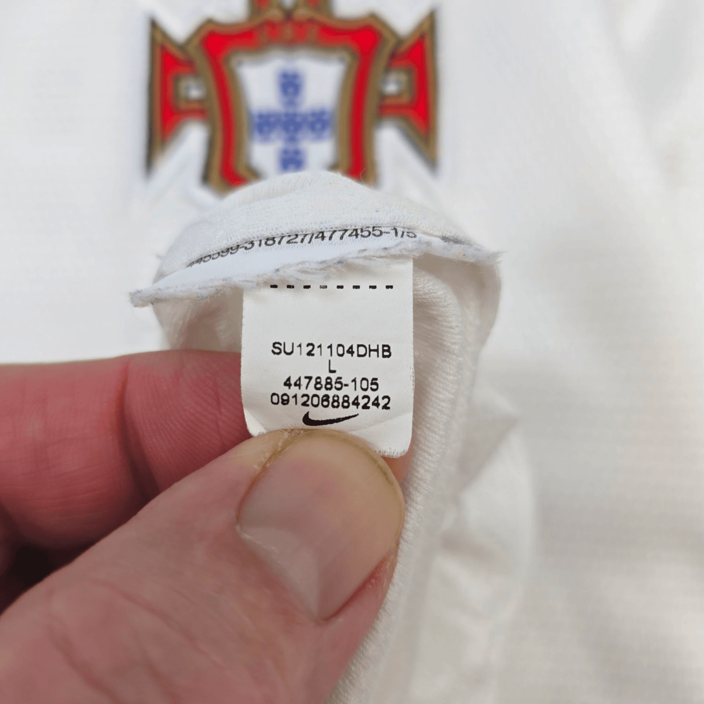 2012/13 Portugal Away Football Shirt (L) Nike #20 Deco