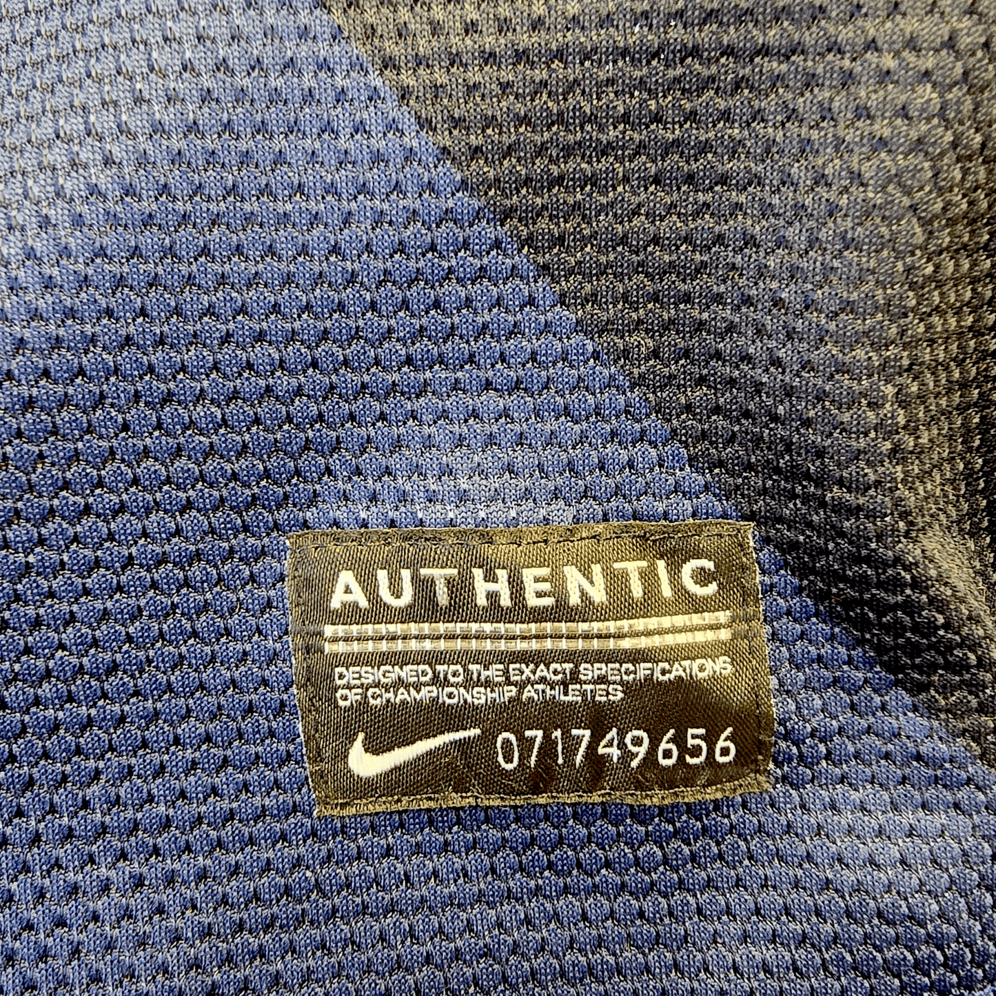 2012/13 USA Away Football Shirt (M) Nike #10 Donovan (Player Version)