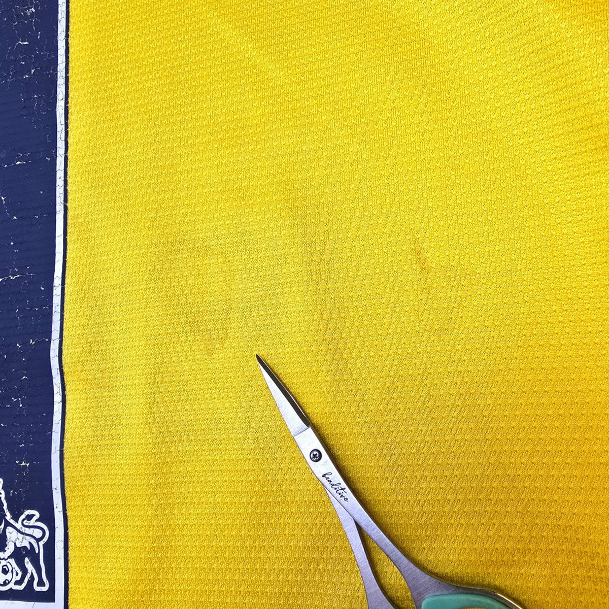 2013/14 Arsenal Away Football Shirt (S) Nike #11 Ozil